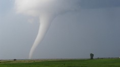 Evropu loni drtily stovky tornád. A bude hůř, varují meteorologové!