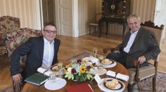 Zaorálek Zemana varoval, aby si jeho jmenování rozmyslel. Dle Hradu platí