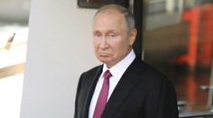 Kreml zveřejnil příjmy Vladimira Putina. Víc peněz si vydělá i premiér