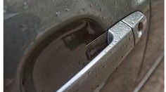 Řidiči pozor, nová hrozba na parkovištích! Můžete se zranit