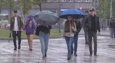 Teplé dny tento týden ještě vydrží, bez deštníků se ale neobejdeme