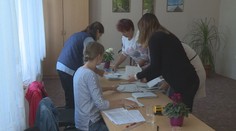Členy volební komise čekají novinky. Města přitom řeší jejich nedostatek