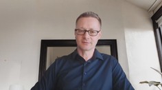 Rusko zničilo raketami kyjevskou elektrárnu. Snaží se zahltit ukrajinskou obranu, říká analytik