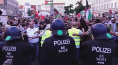 Cizinci pryč, křičela skupina mladých Němců. Situace v zemi se vyostřuje