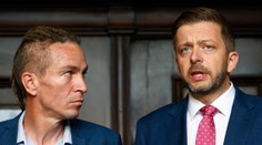Problém pro Rakušana a Bartoše. Šéfem úřadu má být odsouzený právník
