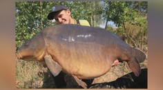 Stanislav (18) chytil obřího kapra! Stal se z něj český rekordman