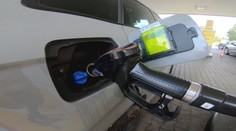 Jak při cestě na dovolenou šetřit palivo. Experti radí, co všechno ovlivňuje spotřebu