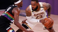 LeBronův triple double nestačil, Denver vybojoval první výhru