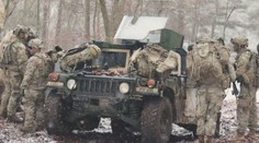 NATO posiluje svou východní hranici. Přidat se chtějí i Finové a Švédi