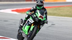 Königa v Itálii zastavil motor. Po 60stupňové výhni se chladí v bazénku