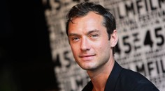 Jude Law: Rád bych se na jevišti vrátil k Shakespearovi