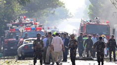 29 mrtvých při sebevražedném útoku v afghánské mešitě