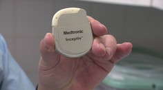 Ve fakultní nemocnici představili nový stimulátor. Pomáhá proti chronické bolesti