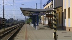 Komedie na dráze: Vlak měl jet do Malacek, skončil v Rakousku