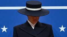 Móda na inauguraci: Outfit Melanie odkazoval na zlatou éru USA, říká novinářka
