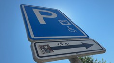 Budějovice zpříjemní život postiženým. Budou moci parkovat v zónách