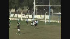 VIDEO: PĚSTI A KOPANCE. Fotbalisté v Argentině SE RVALI JAKO PSI
