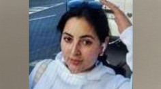 Dívka šla do obchodu a slehla se po ní zem. Hledá ji policie