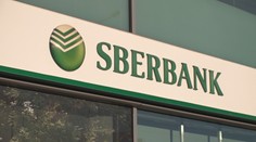 Ruská Sberbank uzavřela pobočky v ČR. Bála se o bezpečnost, lidé houfně vybírají peníze