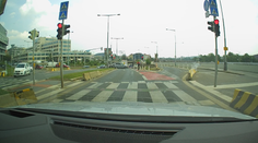 Červená je jenom barva, myslí si řada cyklistů. Ohrožují tak nejen své životy