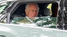 Král Karel III. konečně promluvil o nepokojích v Británii. Ocenil práci policie a záchranářů