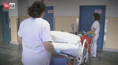 Rodinné neštěstí: Žena rodila ve vaně, holčička zemřela! VIDEO
