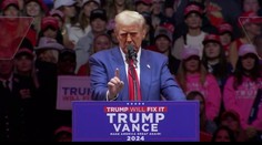 Trumpa přijely do New Yorku podpořit tisíce fanoušků. Nechyběla ani rodina