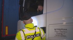 Stojí, kde nemají. Policie trestala kamioňáky, ti se zlobí!