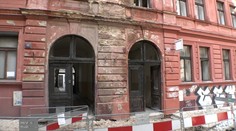 Škody požáru plynu na Letné vyšplhaly na 20 milionů. Příčinu vyšetřují