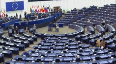 Okamžitě zavřít kohoutky! Evropský parlament chce konec nákupu paliv z Ruska