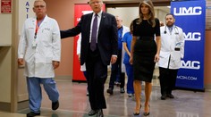 Las Vegas truchlí za oběti střelby, město navštívil i prezident Trump