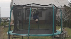Střela vsedě, z trampolíny, nebo za zády? Hlasujte pro vítěze Husté trefy
