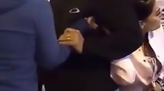 Žena chytla manžela s milenkou na letišti, pak se začaly dít věci!