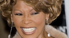 Bin Ládin jde po Whitney Houstonové