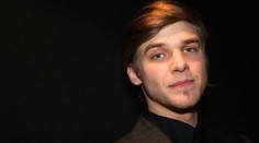 Fešák Vojta Dyk po ROZCHODU: paří s VILHELMOVOU!