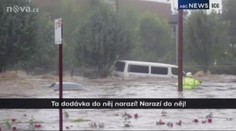 Austrálie zápasí s vodou. Hladina řeky Mary má vystoupat až do výšky 20 metrů!
