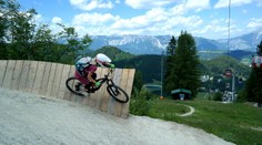 Rakouský Semmering: Zábava na kole, kárách i koloběžkách