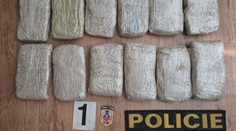 Skupina měla zásobovat Čechy pervitinem a heroinem. Její šéf je na Balkáně