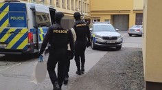 Vražda ve Vysokém Mýtě. Oběť měl muž bodnout kuchyňským nožem