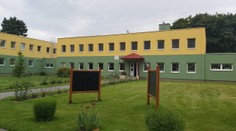 Anonym vyhrožoval, že vyhodí do povětří školku. Utéct muselo 30 dětí
