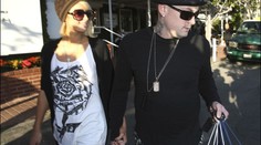 Přítel Paris Hilton mluví o svatbě