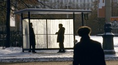 Na autobusové zastávce se v Rusku zapálil muž. Nechci na frontu, křičel