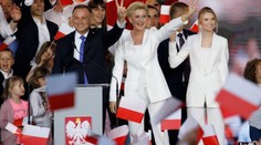 Andrzej Duda zůstane polským prezidentem. Získal 51,2 % hlasů