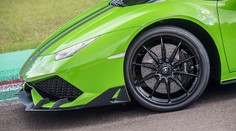 Lamborghini chystá levnější model. SUV bude asi už v Ženevě