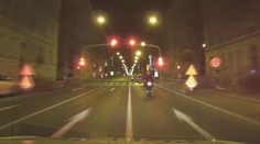 Muž v Praze na kradené motorce ujížděl policistům. Teď mu hrozí vězení