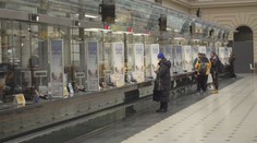 Česká pošta loni snížila ztrátu o miliardu. Za rok 2024 můžeme být na nule, říká mluvčí