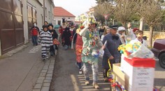 U NÁS TO ŽIJE: Velký průvod v Českém Brodě stihli na poslední chvíli