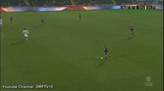 VIDEO: Jun dal soupeři facku a viděl červenou