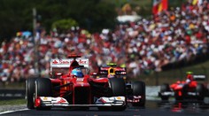 F1 pokračuje v Belgii, lídr Alonso trénoval na kole
