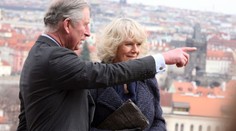 Princ Charles odjel v pondělí na Moravu, Camilla zůstala v Praze